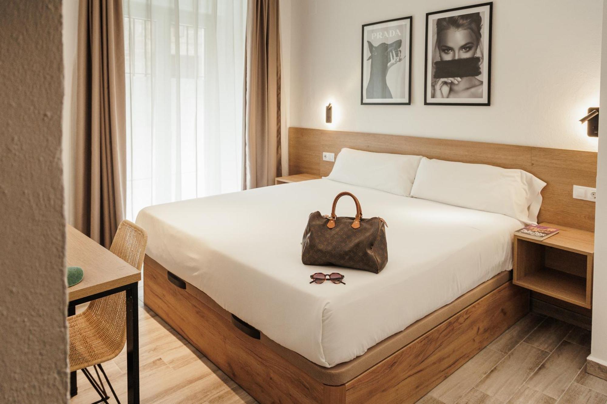 Astuto 21 Suites - Adults Only جيريز المظهر الخارجي الصورة